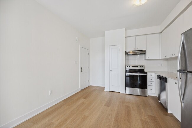 Photo du bâtiment - 12868 Yonge St