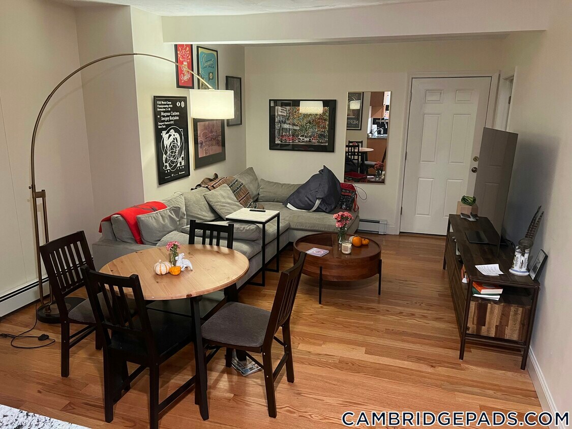 Foto del edificio - 82 Sacramento St