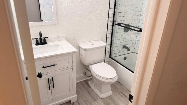 Foto del edificio - 8708 N Pawnee Ave