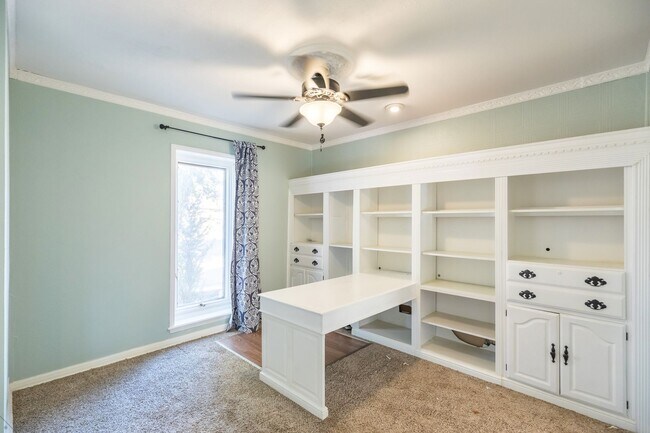 Building Photo - 3/2/2 READY TO RENT! Near ACU; ALL APPLIANCES PROVIDED