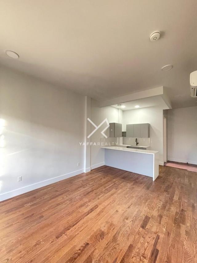 Building Photo - 2 bedroom in BROOKLYN NY 11237