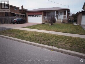 Building Photo - 27 Edmonton Rd