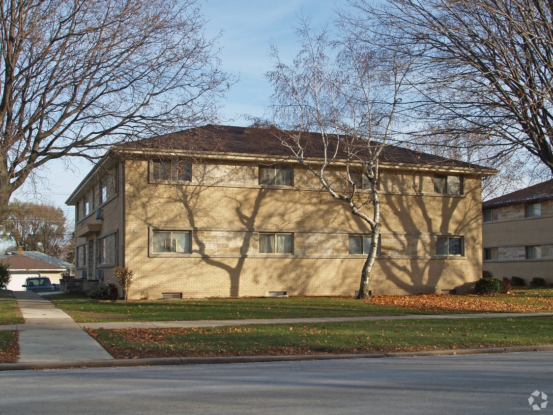 Building Photo - 4344 N 84th St