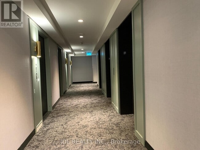 Building Photo - 60 Shuter St