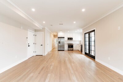 Building Photo - 285 Lamartine St
