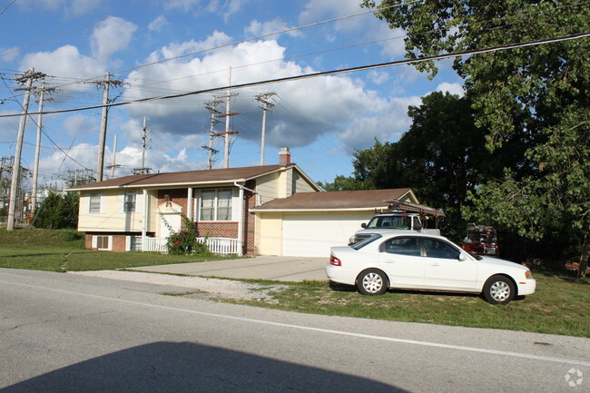 Building Photo - Starlight Apartments