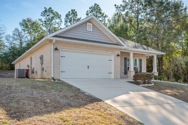 Foto del edificio - 667 Red Fern Rd