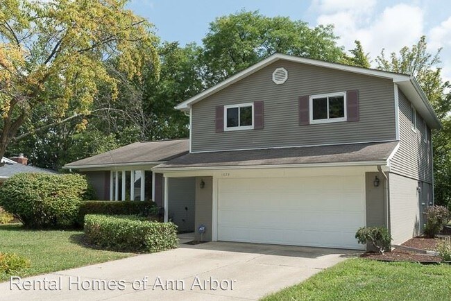 Building Photo - 3 br, 1.5 bath House - 1525 Dicken Dr