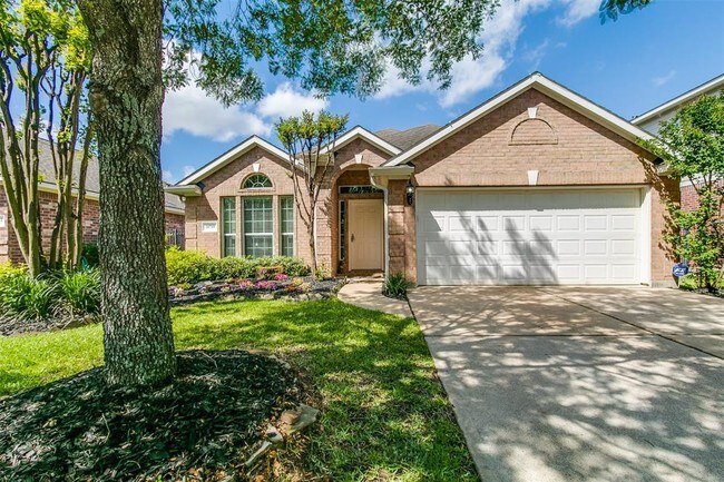 Foto del edificio - 10719 Lyndon Meadows Dr