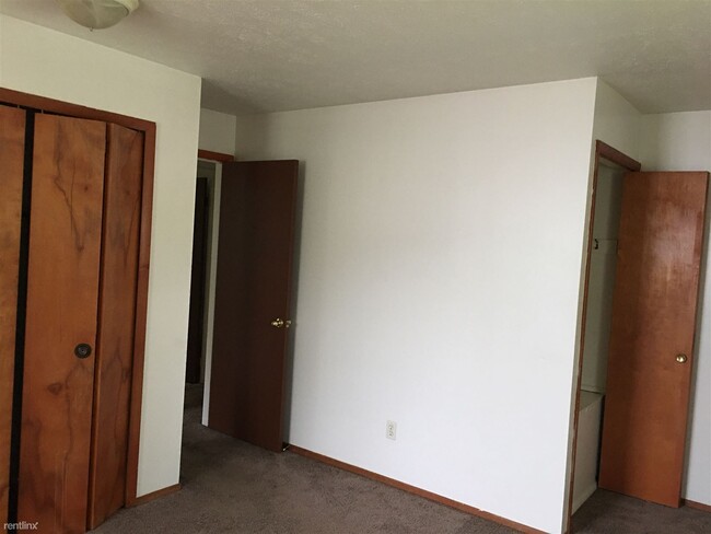 Foto del edificio - 4422 Cherryhurst Dr