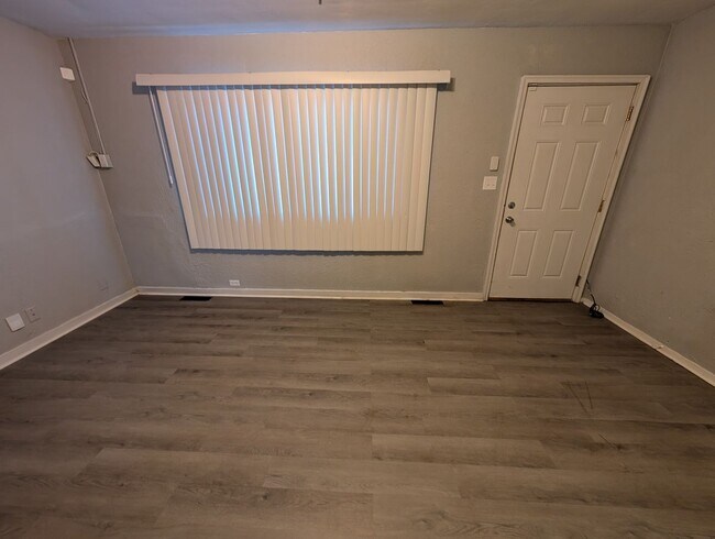 Foto del edificio - 2-Bedroom, 1-Bathroom Home – $1,150/Month | Accepting Section 8