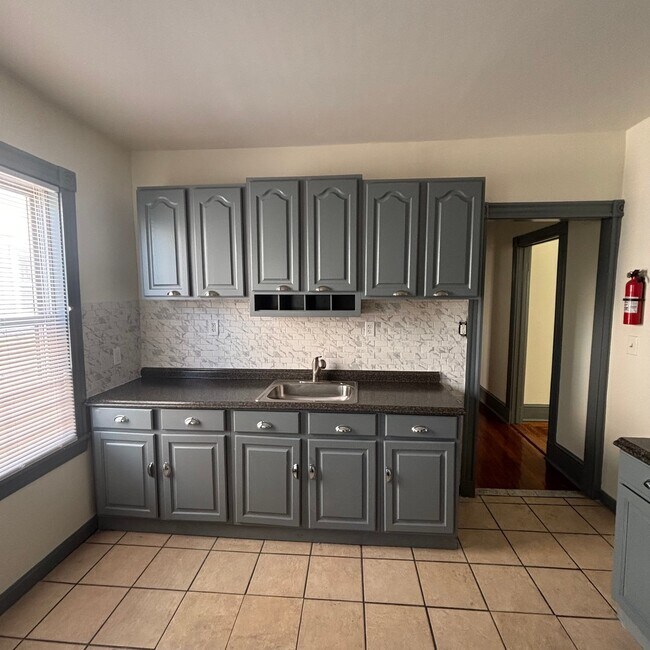 Photo - 19 Topliff St Apartment