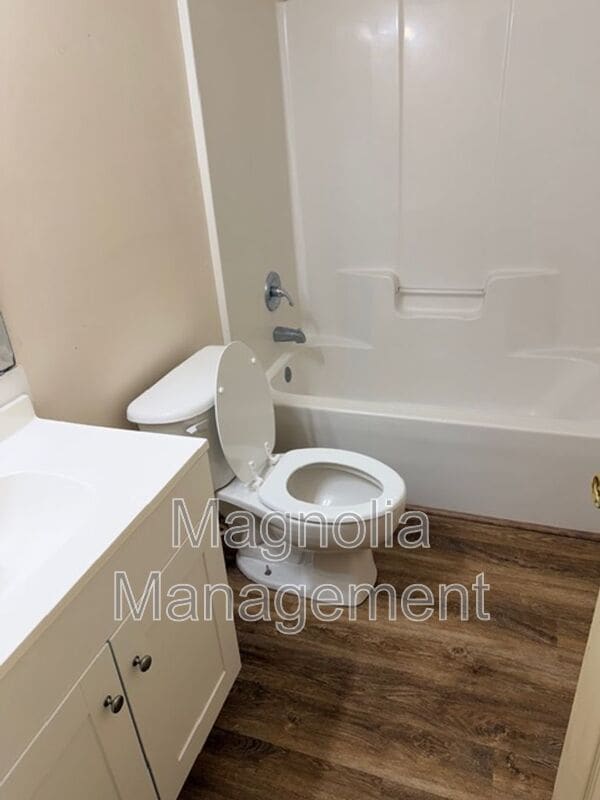 Foto del edificio - 1105 Alexander Ave