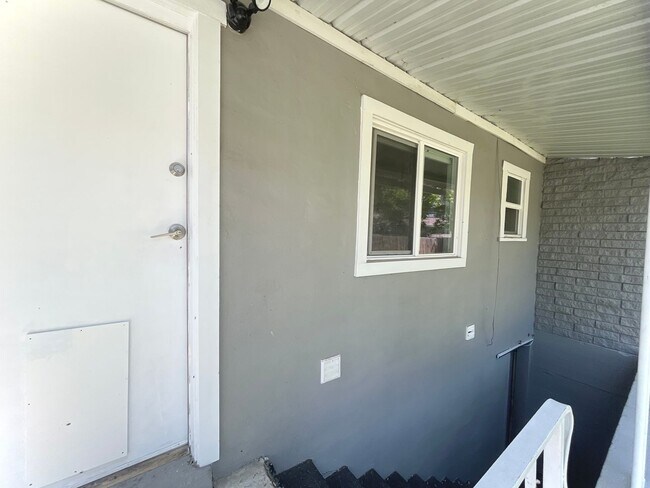 Foto del edificio - 2 Bed 2 Bath Provo House