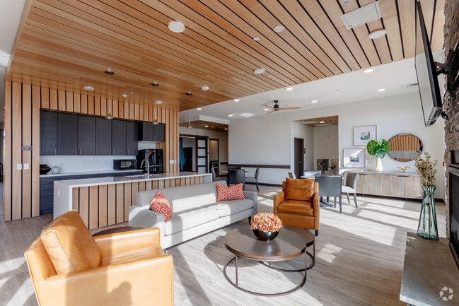 Foto del edificio - Crossing Pointe North - Age 62+ Living