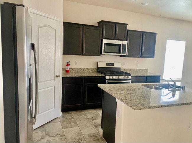 Building Photo - 3042 San Miguel Ct