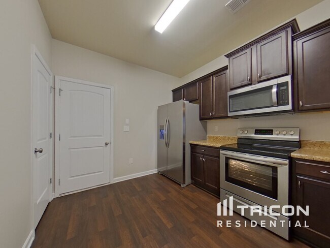 Building Photo - 343 Lauren Dr
