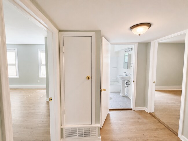 Foto del edificio - 1524 N Parkway
