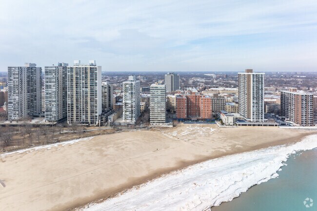 Contexto aéreo - Beach Point Tower