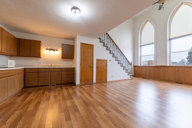 Foto del edificio - 107 N 1st St