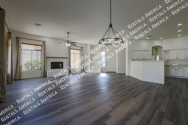 Foto del edificio - 2126 E Fawn Dr