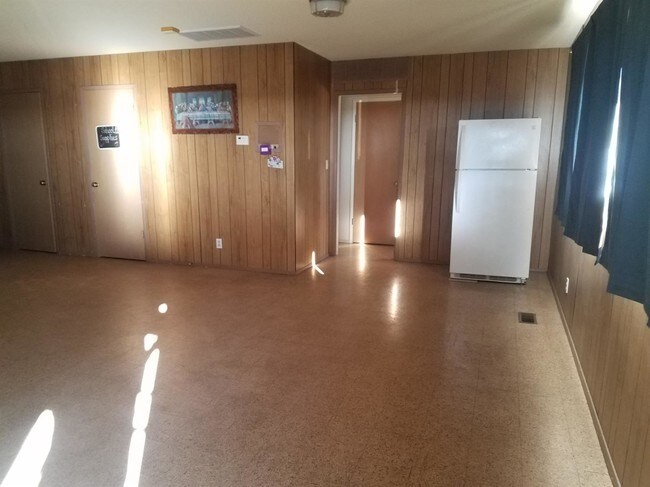 Foto del edificio - 15120 E Adams Ave