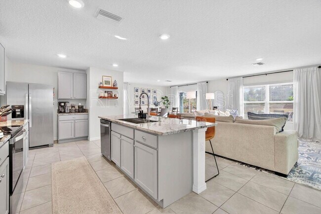 Foto del edificio - 5141 Rocky Coast Pl