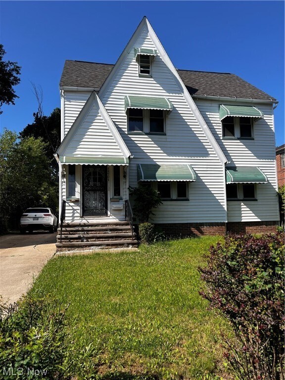 14701 Milverton Rd, Cleveland, OH 44120 Room for Rent in Cleveland
