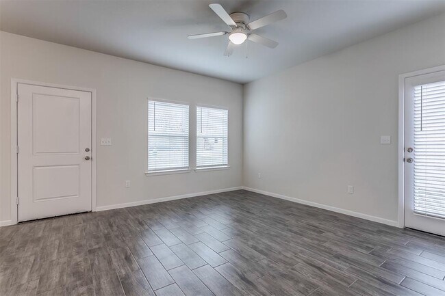 Foto del edificio - 2407 N Hickory St