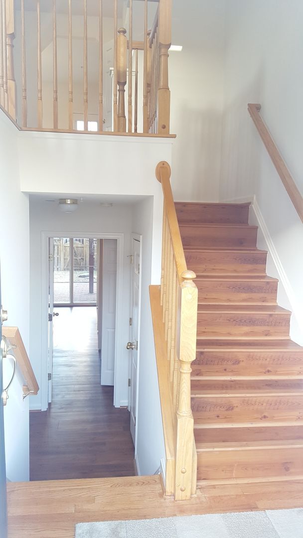Foto del edificio - Townhouse in established and convenient Fr...