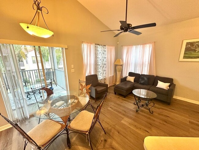 Foto del edificio - 9967 Perfect Dr