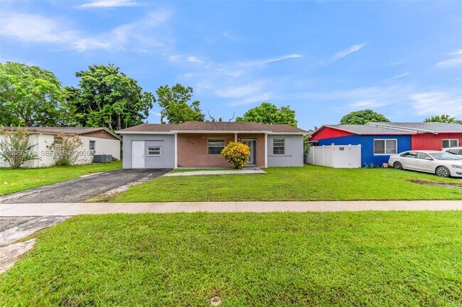 Foto del edificio - 608 SW 76th Terrace
