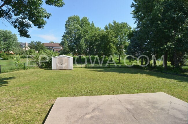 Foto del edificio - 372 Willshire Ct NE