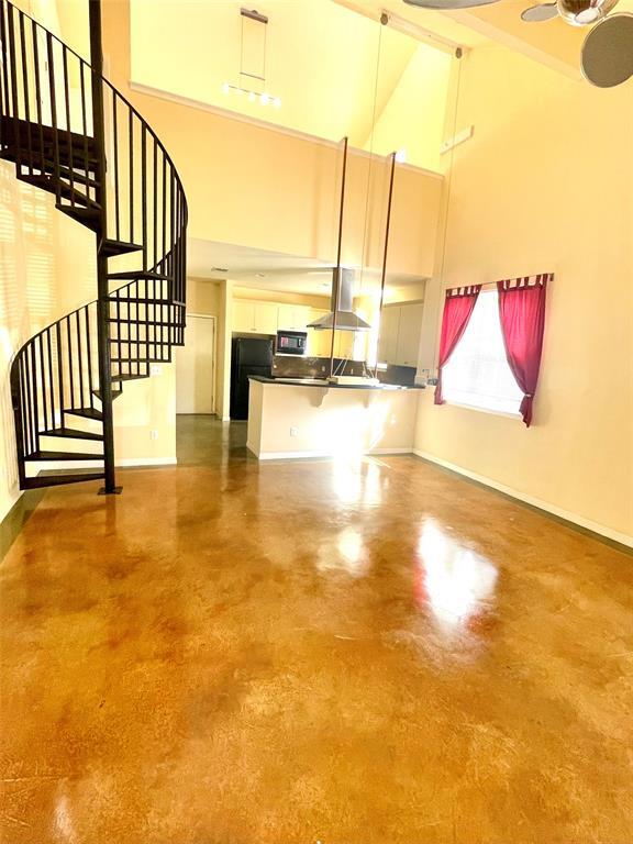 Building Photo - 212 Lessin Ln