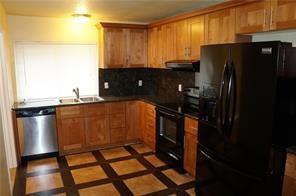 Foto del edificio - 2912 Charter Oak Dr