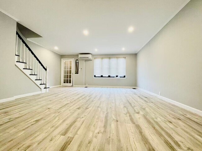 Foto del edificio - 10257 63rd Ave