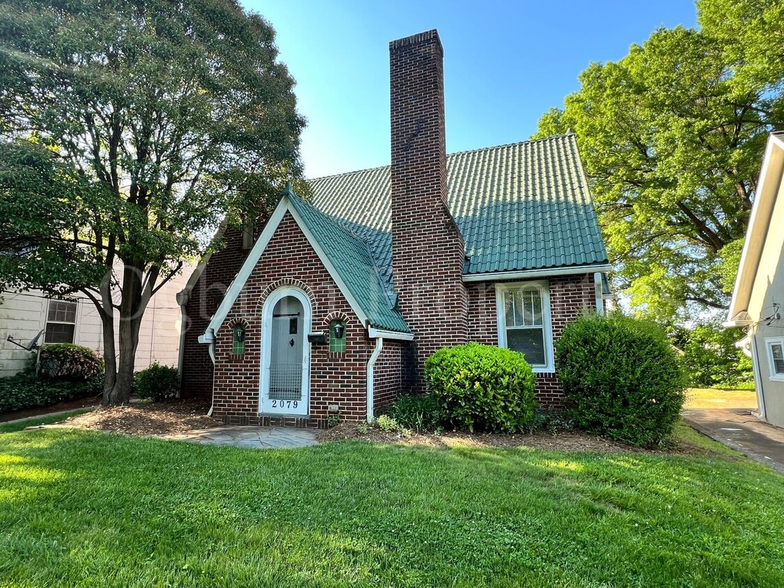 2079 Queen St, WinstonSalem, NC 27103 House Rental in WinstonSalem