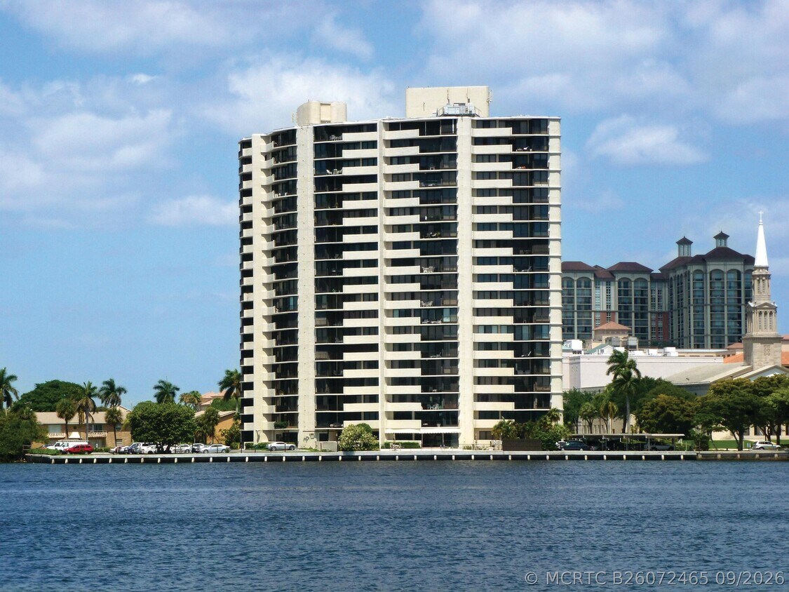 Foto del edificio - 1200 S Flagler Dr
