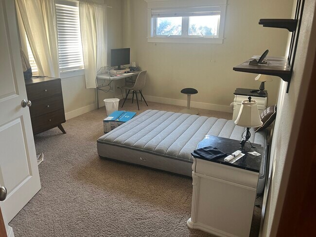 Bedroom - 1641 Redwood Ave