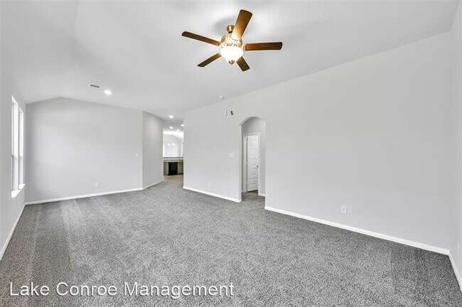 Foto del edificio - 14725 Pinion Ct