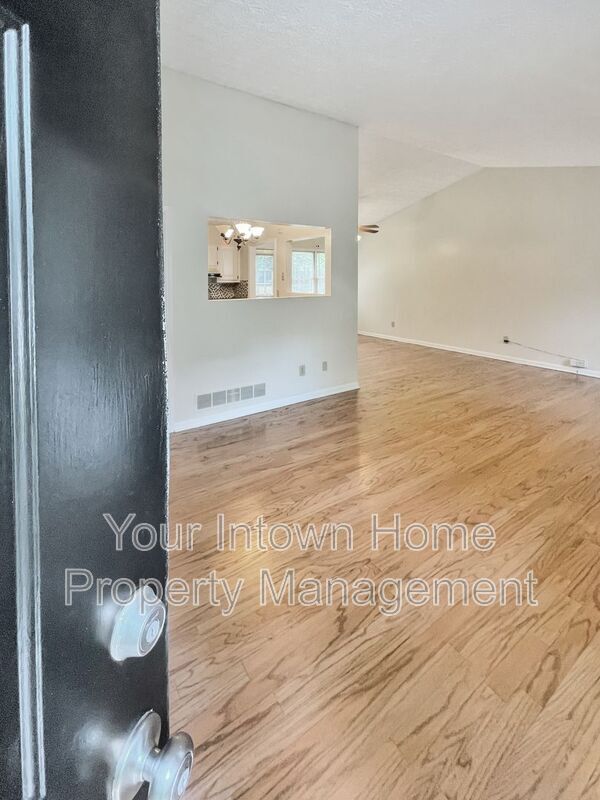 Foto del edificio - 3116 Medley Ridge