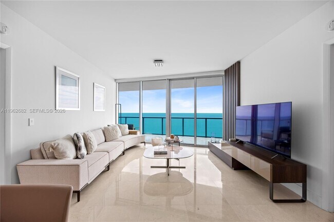 Building Photo - 17001 Collins Ave