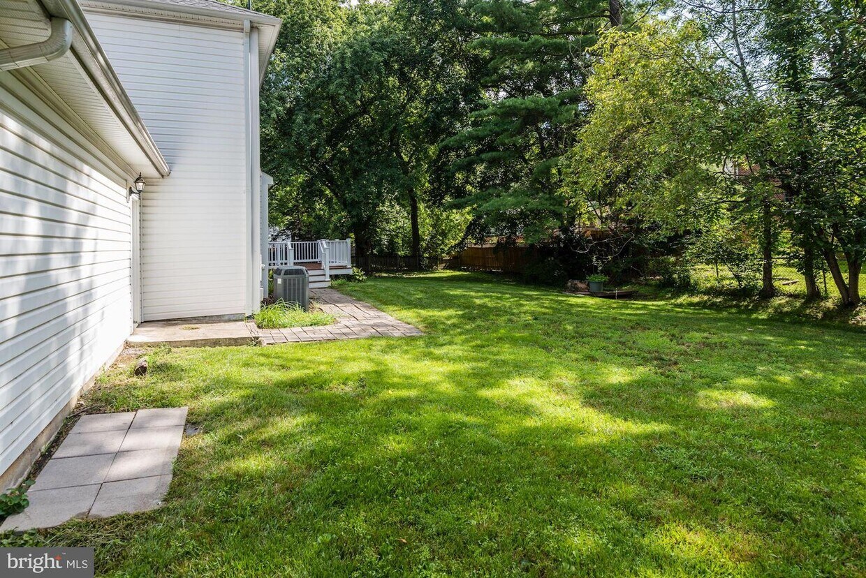 1715 Larkmeade Dr, Vienna, VA 22182 House Rental in Vienna, VA