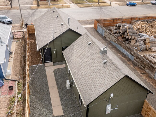 Foto del edificio - 1112 1/2 11th St