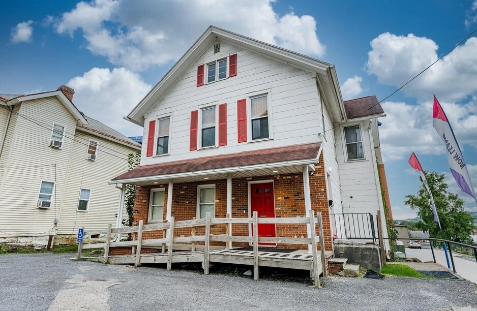 304 Willey St, WV 26505 House Rental in WV