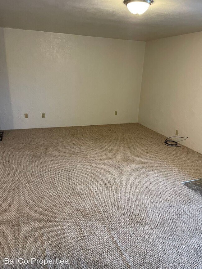 Building Photo - 1 br, 1 bath House - 501 West Main