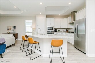 Building Photo - 15862 Sugar Hl Dr