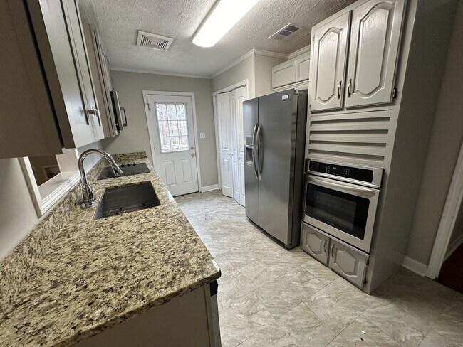 Foto del edificio - 10149 Puckett St SW