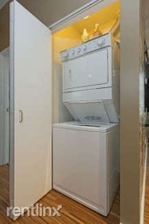 Primary Photo - 64 E Lake St