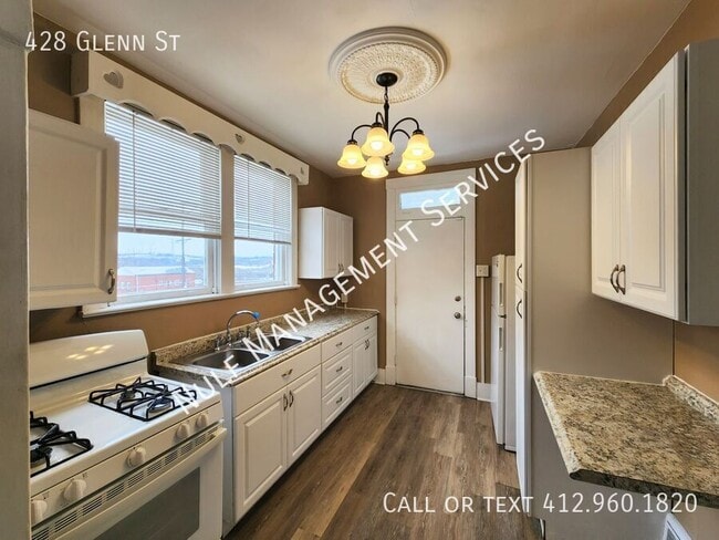 Building Photo - 428 Glenn St